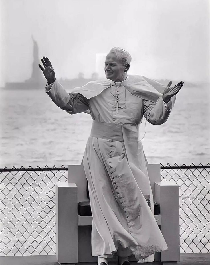 Popes, Saints and Their Sayings tweet media