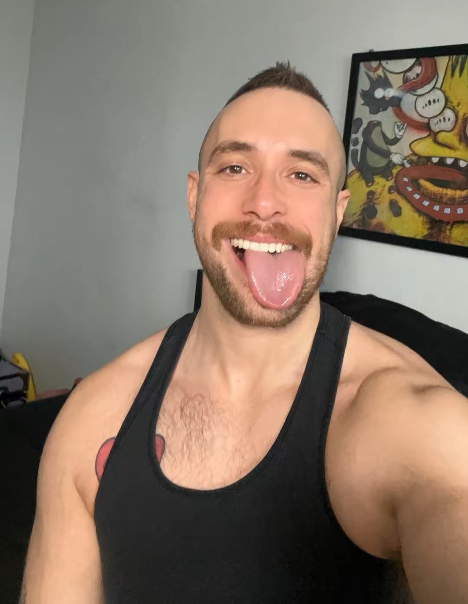 Zaddy Tony VAGUELY sfw tweet media