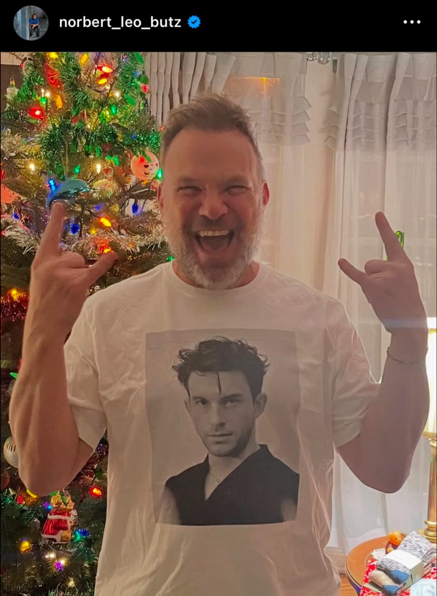 enieleda_m's tweet image. these two Fiyeros with that T’s 🥹

#jonathanbailey #norbertleobutz #wicked