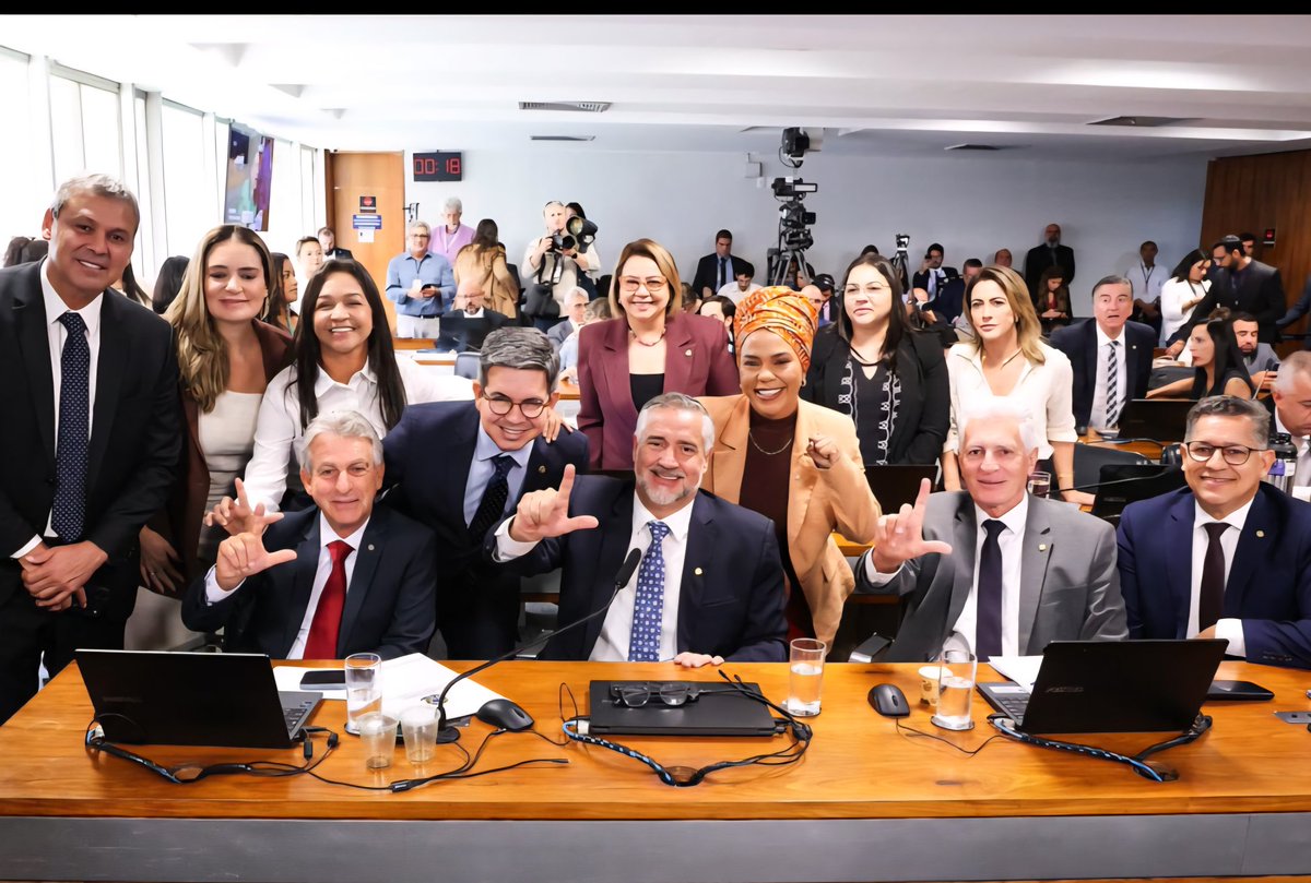 Aparecida tweet media