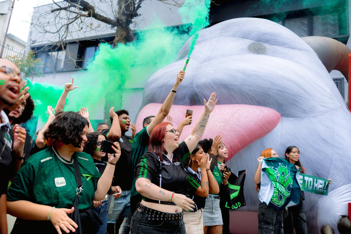 LOUD 🇧🇷 tweet media