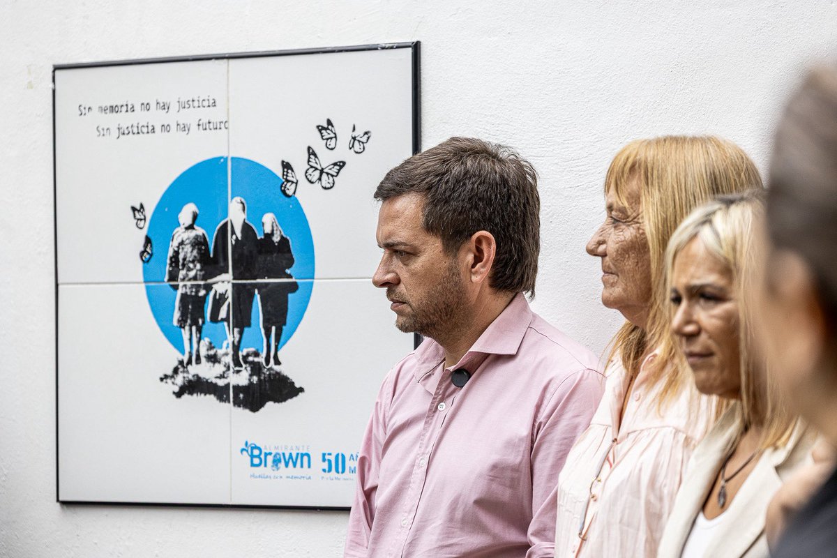 JuanoFabiani's tweet photo. Un nuevo espacio que invita a reflexionar y mantener vivas las banderas de Memoria, Verdad y Justicia en cada rincón de nuestro distrito. https://t.co/YVFZFtWRLf
