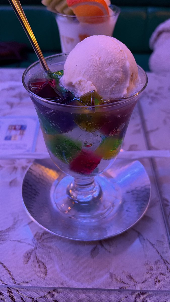 虫眼鏡の身長を抜かしたいめあ tweet media