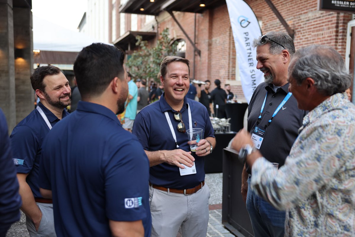 Hayward Pool tweet media