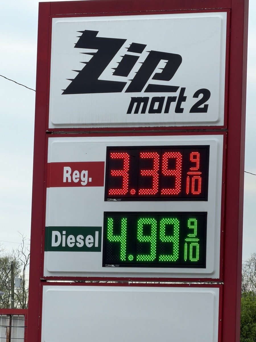 Chaz Molder tweet media