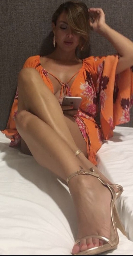 Daisy Brooks tweet media