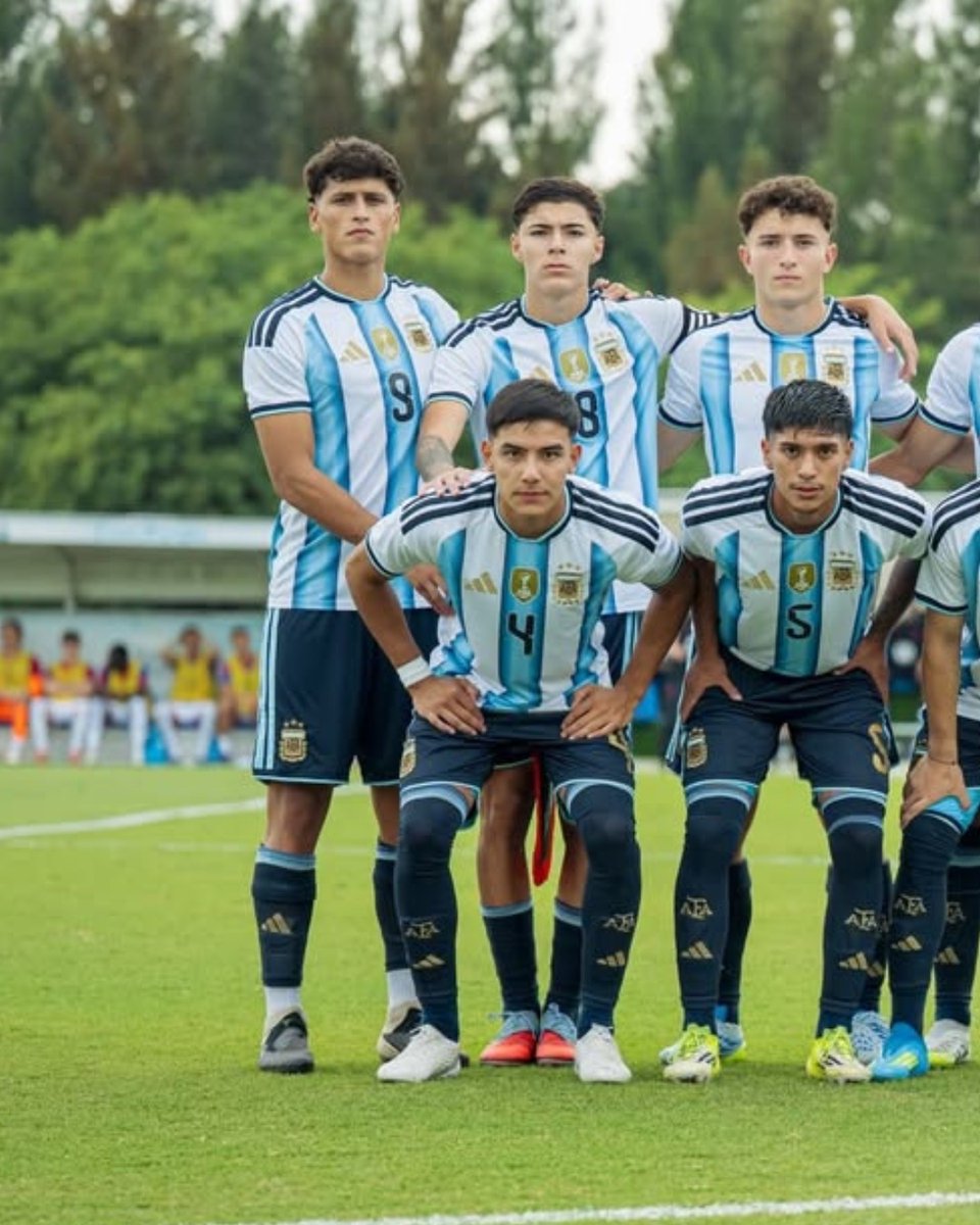 La1913ok tweet media