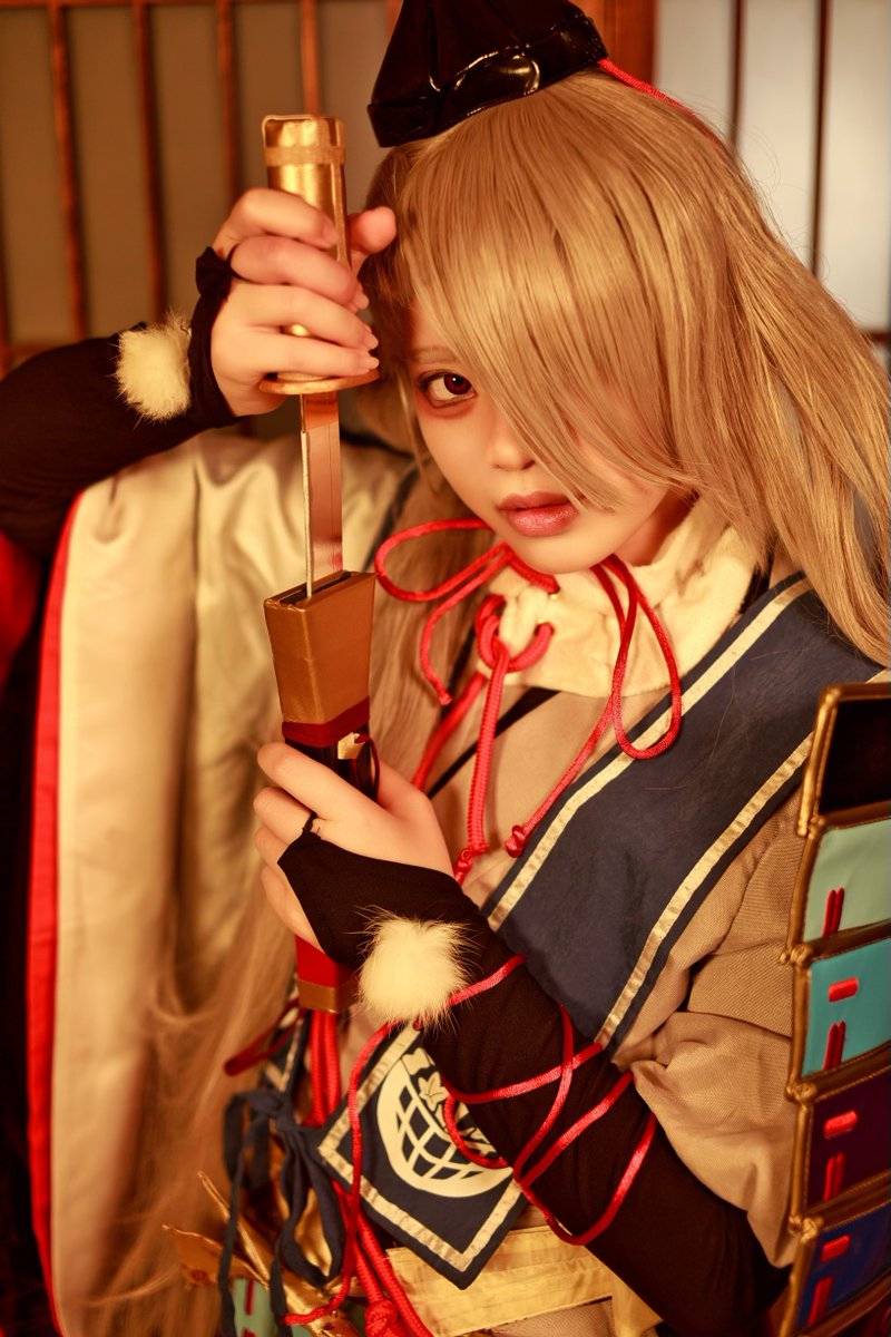 しとす tweet media