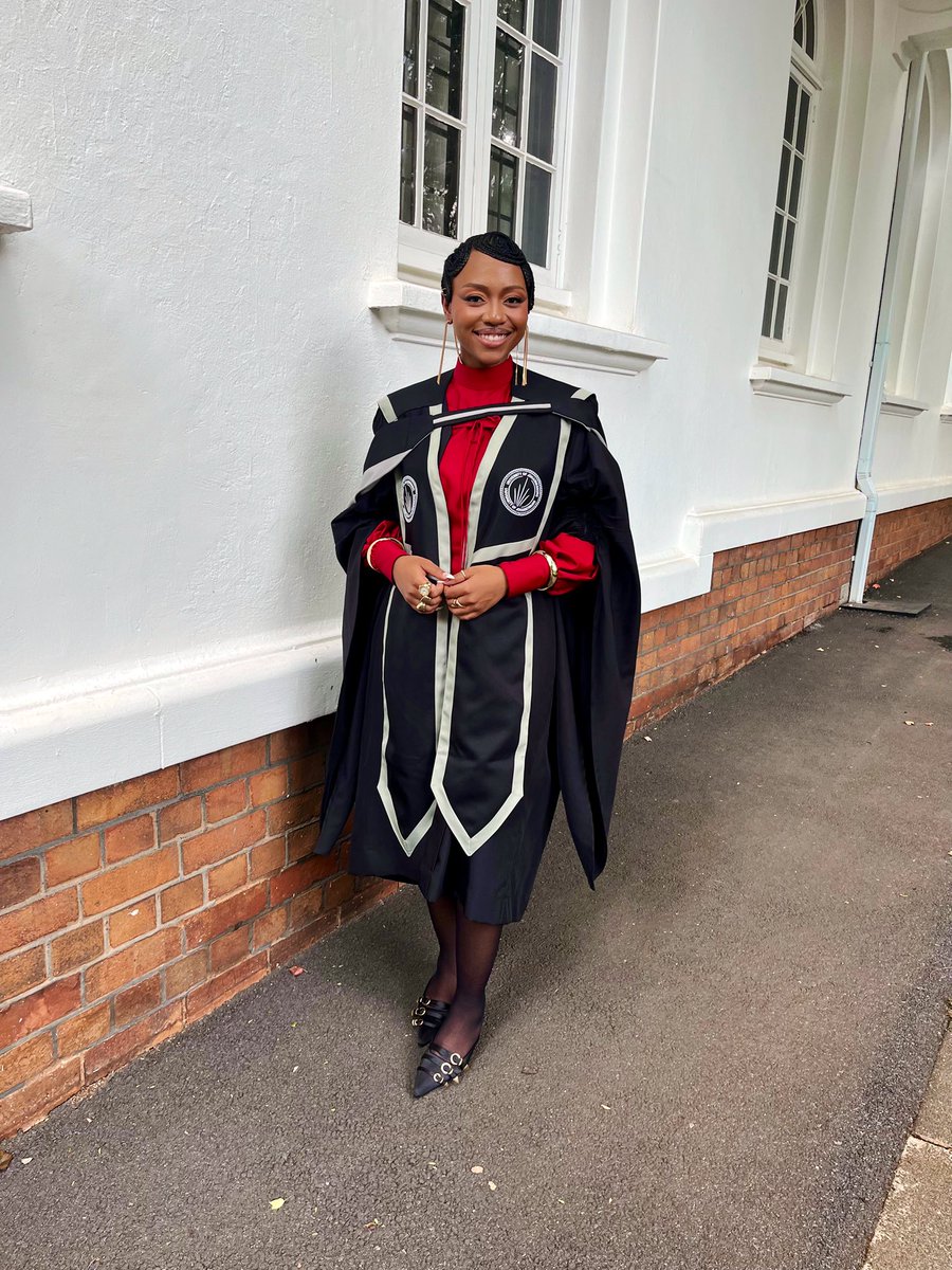 Ausa’teng tweet media