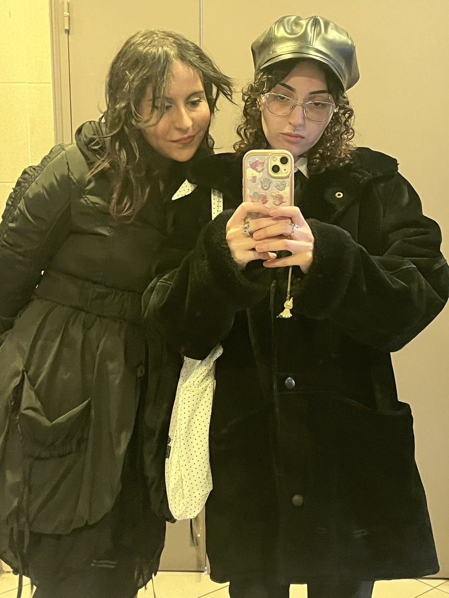 salem de lyingcunt tweet media