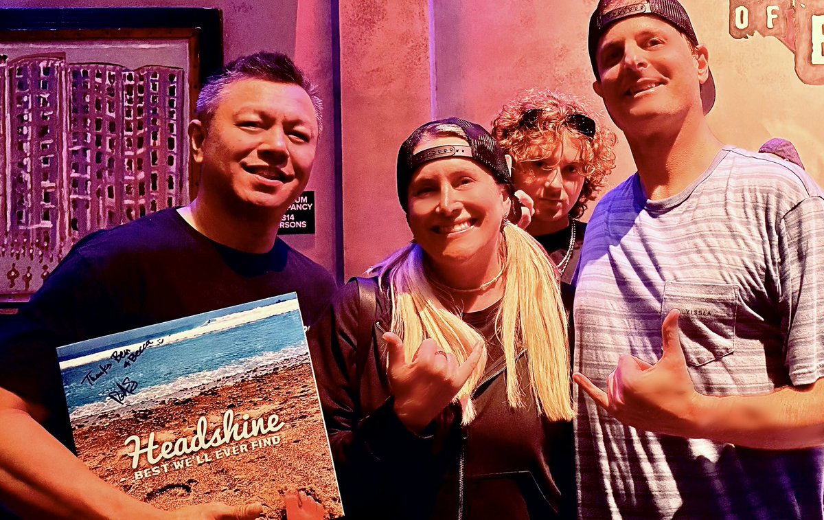 Headshine tweet media