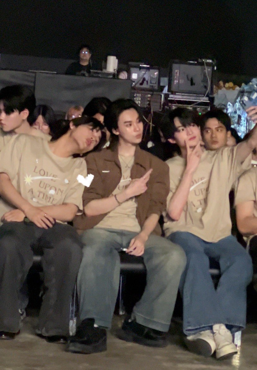 mintchoco ˚.🎀༘⋆ tweet media