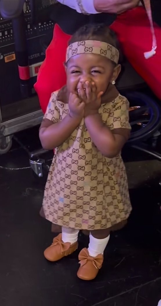 JeniB👠 tweet media