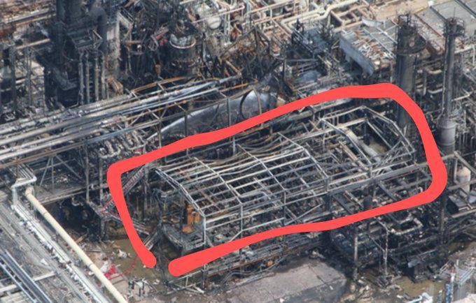 حـــــــورا اقبالیان tweet media