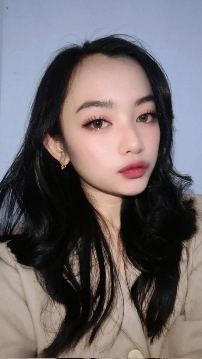 agnisea. tweet media