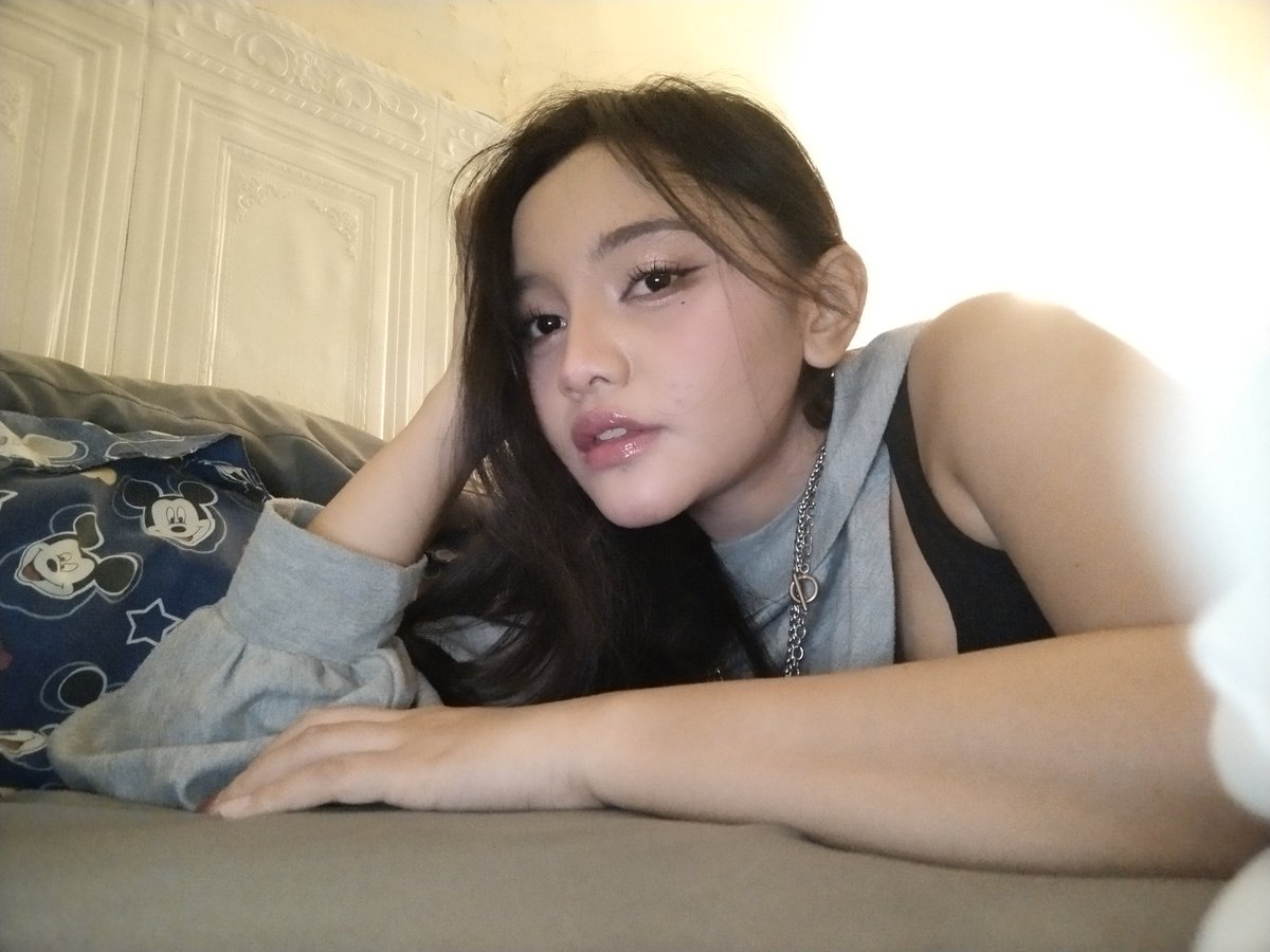 𝓁𝓎𝒶𝓃𝓃𝒶𖹭.ᐟ tweet media