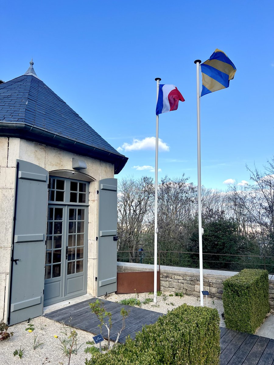 ValentinBiletic's tweet photo. 🇫🇷 Mes fonctions de Directeur de Cabinet du Maire de Talant prennent fin ce soir. 🇫🇷

Je veux vous dire combien ces années ont compté pour moi. 

Servir Talant a été un honneur. 
Servir les Talantais a été mon bonheur. https://t.co/vXDzynP6Vk