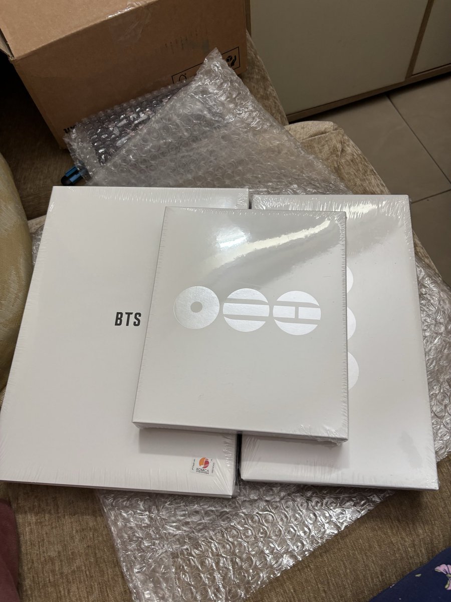 ᴮᴱ Lightning in a bottle ⁷ ⊙⊝⊜ 🌟🐳💜 tweet media