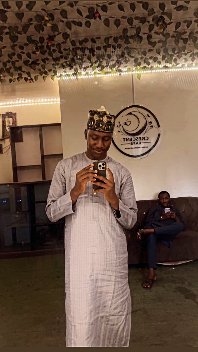 𝑴𝒐𝒖𝒇𝒕𝒆𝒆🙇 tweet media