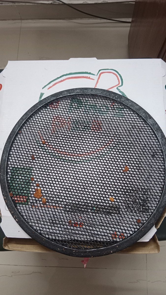 sukhpalss's tweet photo. /2

Service at its best....

Aah, we got something along with the order...

Pizza baking plate 

Care to clarify if this is @LaPinozPizzaInd SOPs??? https://t.co/9OcEgGsqV1
