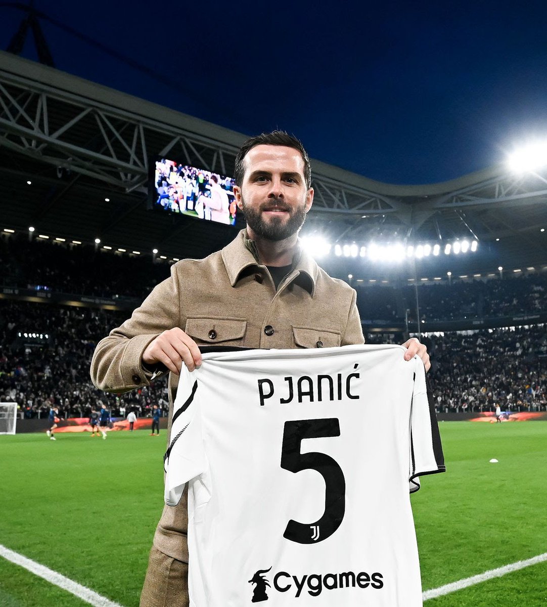 Forza Juve. tweet media