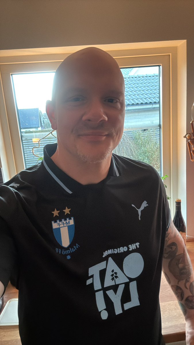 SillyCroon tweet media