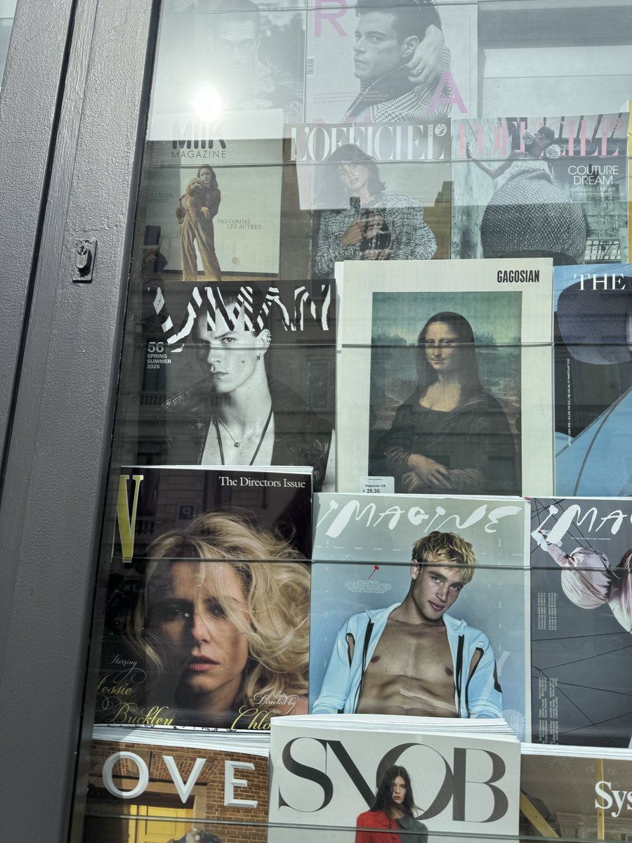 Martina 𓊍 tweet media