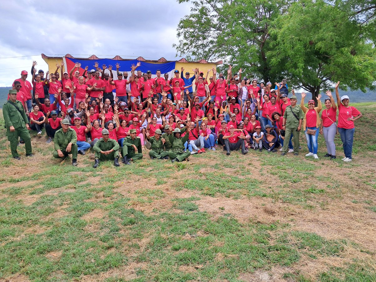 Varias acciones de preparación en el terreno desarrollan los jóvenes de la <a href="/UG_Cuba/">Universidad de Guantánamo</a>  en el Bastión Estudiantil Universitario.  #GuantánamoNoSeDetien