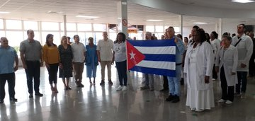 benederto's tweet photo. Regresan de Jamaica con la frente en alto y la alta estima de ese pueblo. #CubaEsSalud @CubaCubacons https://t.co/5sPDauuPPj
