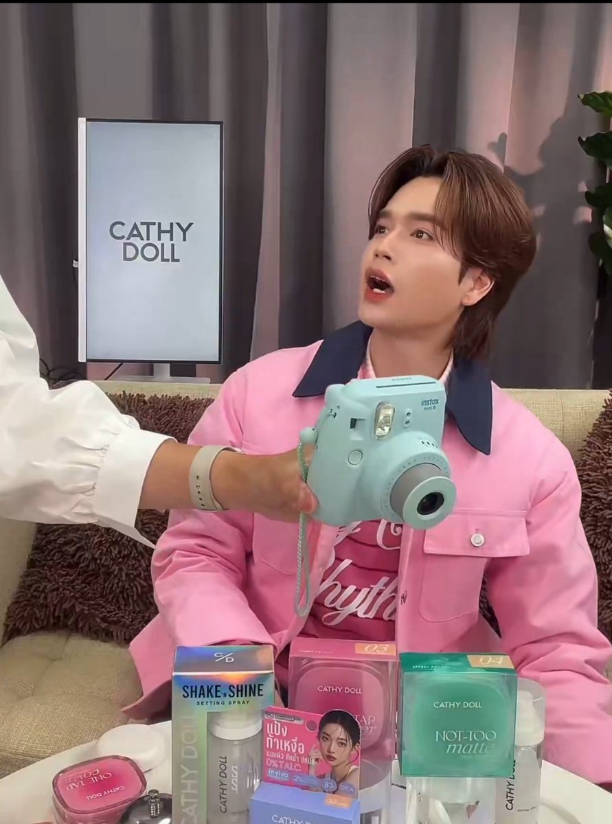 เหมียวจิรัน 😼🐣 tweet media