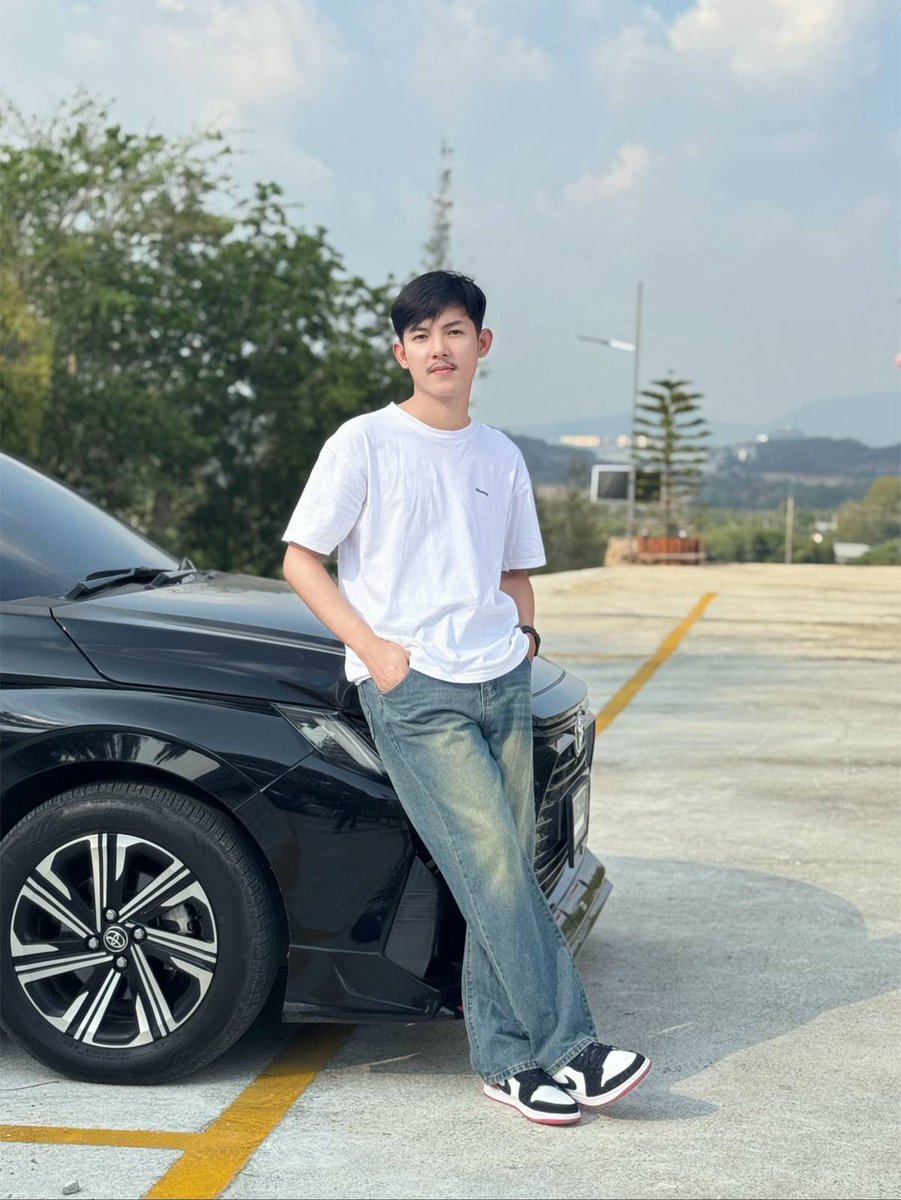 จิรายุ tweet media