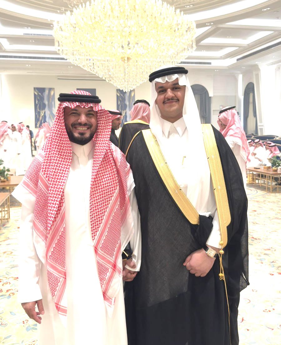 alkhushailf's tweet photo. بحضور عدد من المشايخ و الوجهاء و الاصدقاء أحتفلت أسرة ال خشيل بمدينة الرياض بزواج الابن سعيد بن محمد بن صالح آل خشيل على كريمة الأستاذ محمد بن علي الصعيري

تهانينا للابن سعيد وبارك الله لهما وبارك عليهما و جمع بينهما في خير https://t.co/rncD27kOvr
