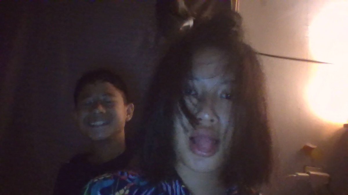 arrathkm's tweet photo. malem ini dia mau tidur di kamar ak, abis mandi pas mau hairdryer dia langsung inisiatif " sini sini aku mau, katanya kamu pegel pegel " OH I LOVE  TO BE LOVED TO BE SEEN BY ADIK yg super baik ke ak, jujur siapapun yg jadi cewe adek gue nanti LO BERUNTUNG BGT gaperlu di didikte https://t.co/HJV1vVJI3u