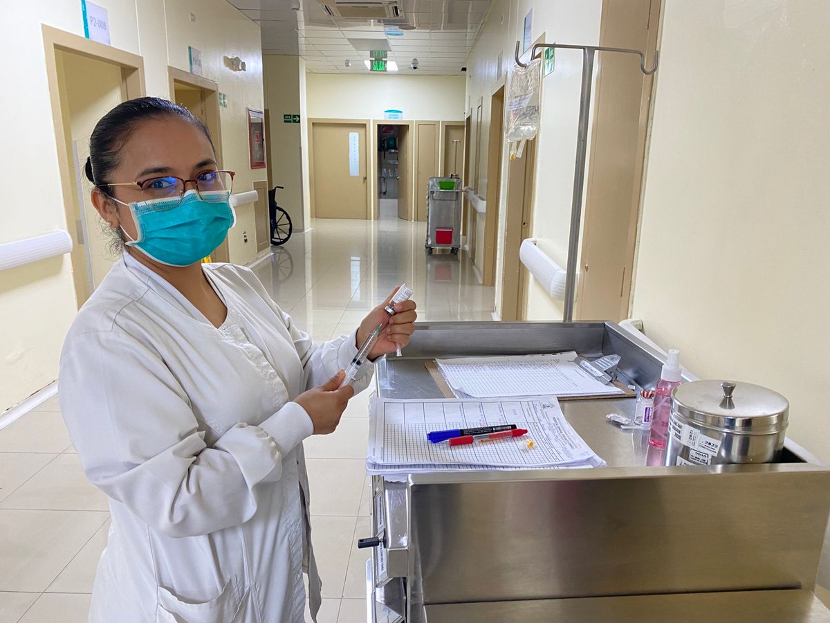 IESSStodomingo's tweet photo. En el 🏥 Hospital General @IESSStodomingo el trabajo de nuestras enfermeras es fundamental en la recuperación de los pacientes, brindando cuidado, acompañamiento y atención oportuna👩‍⚕️💙

Impulsamos un servicio con calidad y calidez para nuestros afiliados🤝 https://t.co/8ISfsQvldb