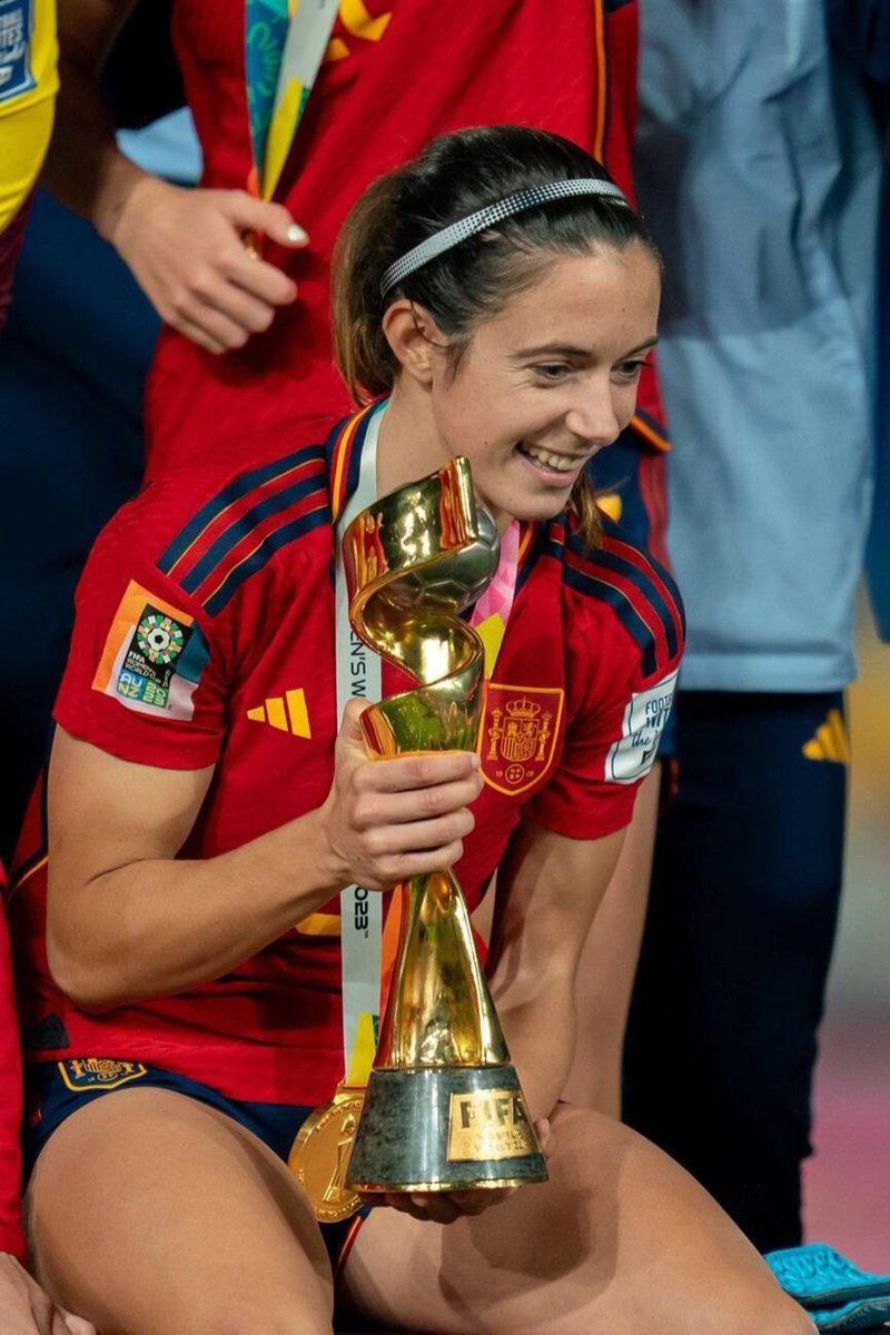 Aitana Bonmatí Archive (fan) tweet media