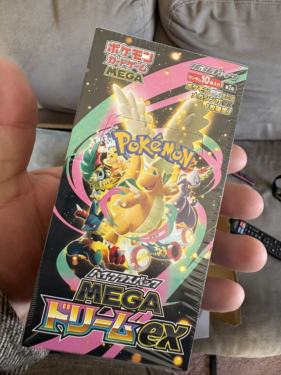SkCardRips's tweet photo. Look what also came in the mail today 👌💥 very excited to open this. 

#yqr #packopening #pokemon #dream #mega #dragonite #japan #rips https://t.co/2zduiSx3kS