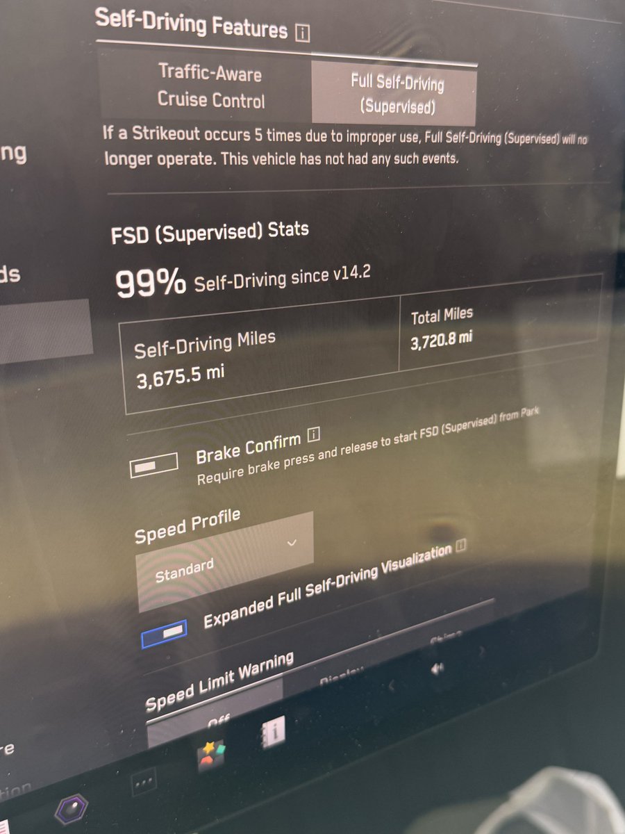 Dr Manhattva tweet media