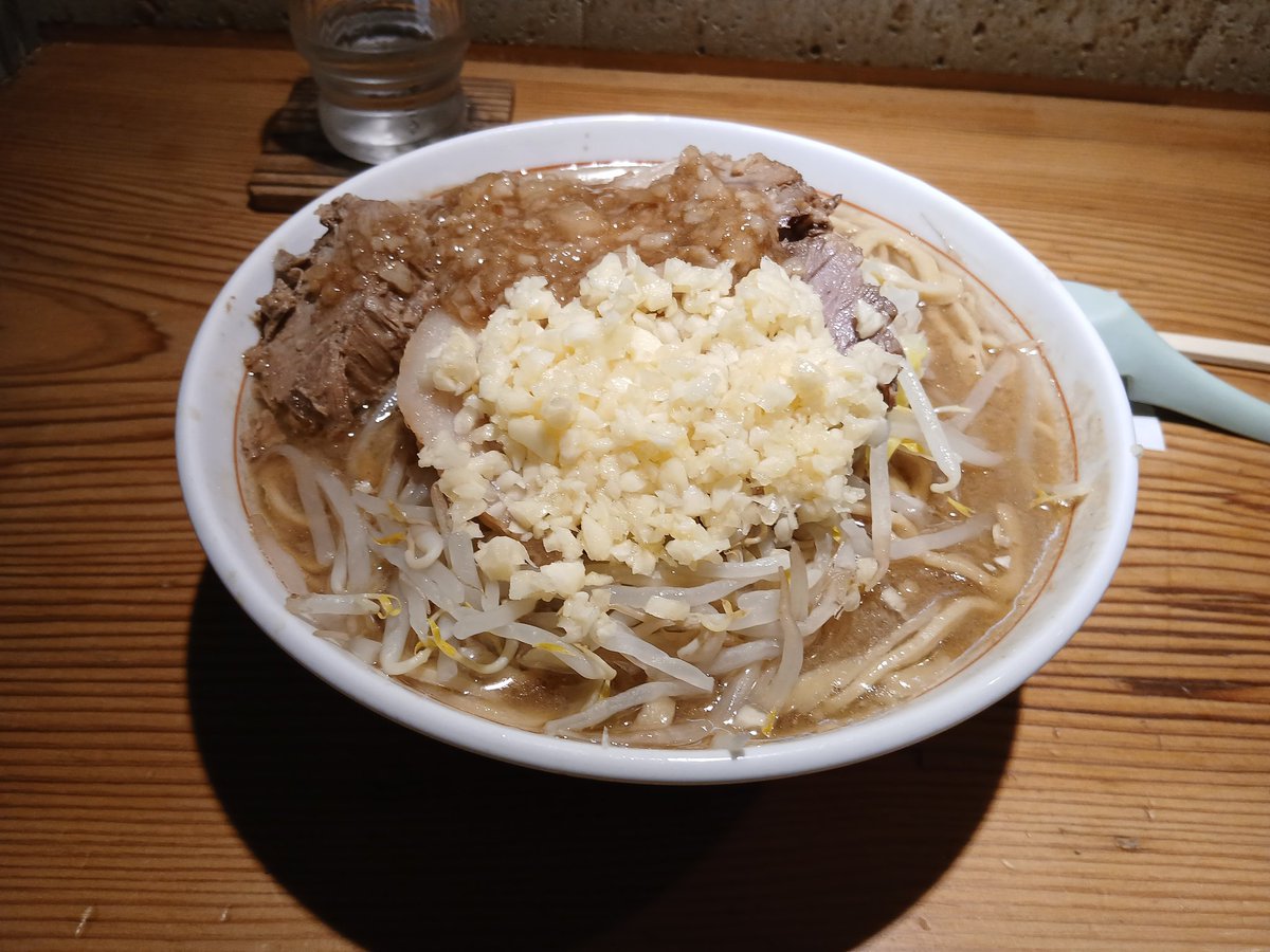 1973 lee tweet media