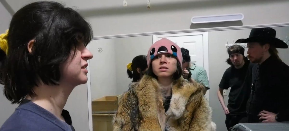 ざわ..ざわ.. tweet media