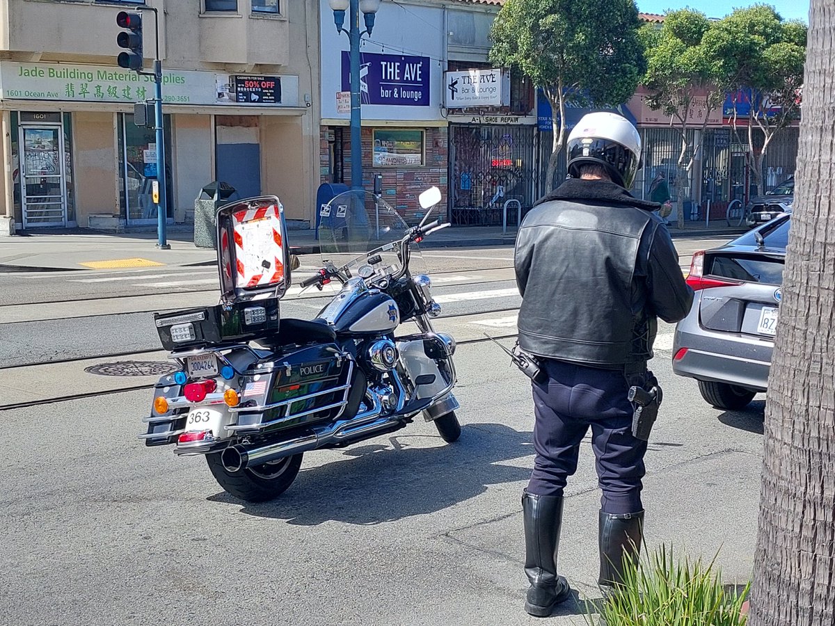 SFPD Taraval Station tweet media