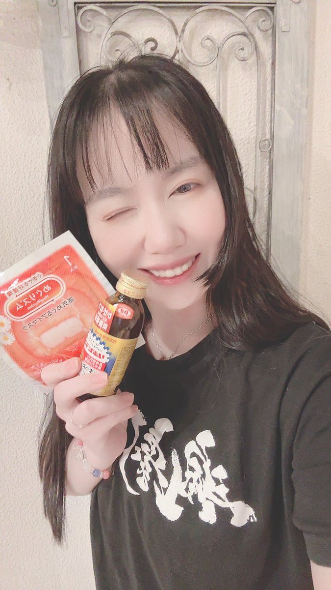 おはようございます(*ｐω-)｡O゜  
先月からお休みが無さすぎて、ぎりぎりを生きてる感じがします  
大人が健康を祈る理由がやっとわかった気がします  
大人になったから見えるものってありますよね  
体を大事に、今日も少しずつがんばります  
#レムプロ #朝活 #体調管理 #大人あるある