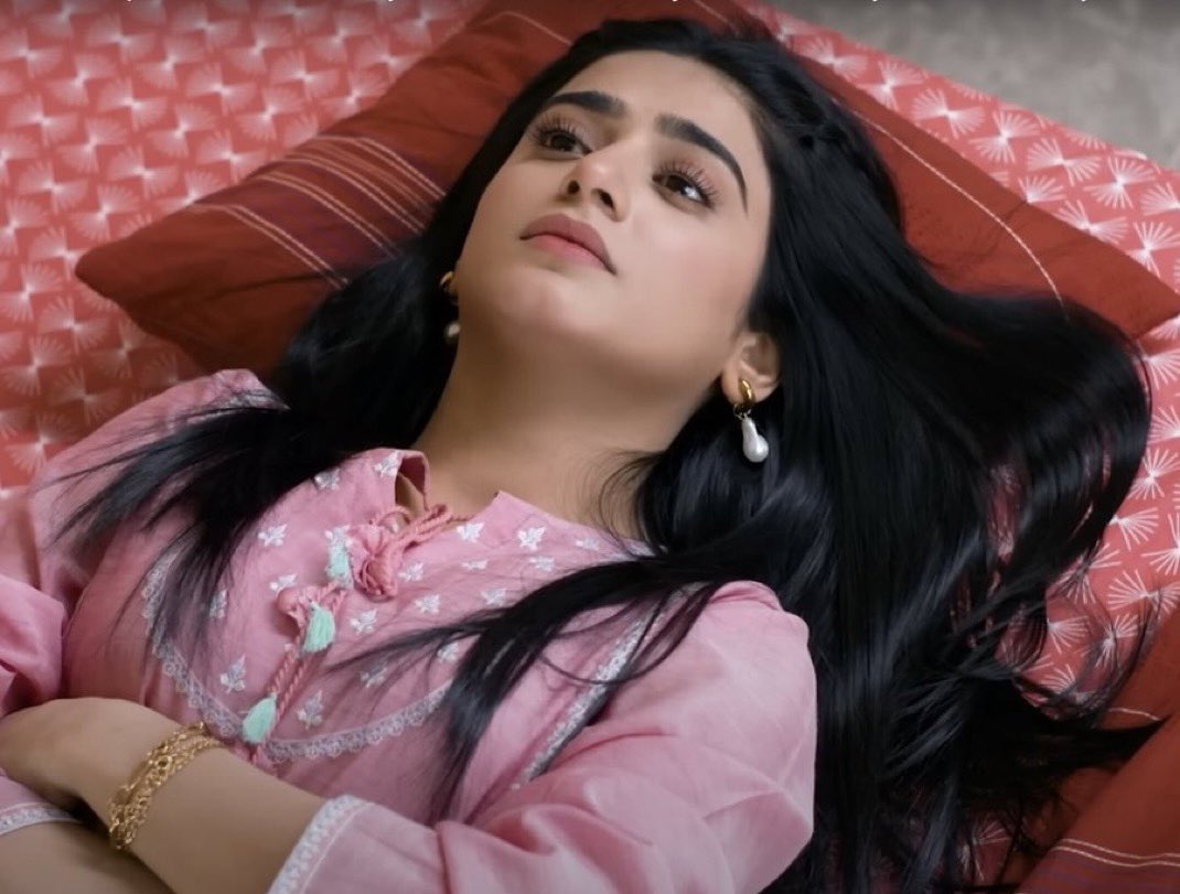 izzah. 🧨 tweet media