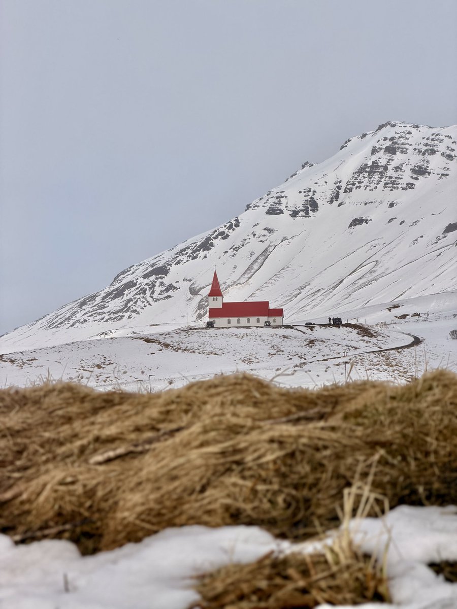 barbeapapaaa's tweet photo. 🇮🇸 Islande Jour 01 https://t.co/YhhT61uBjQ