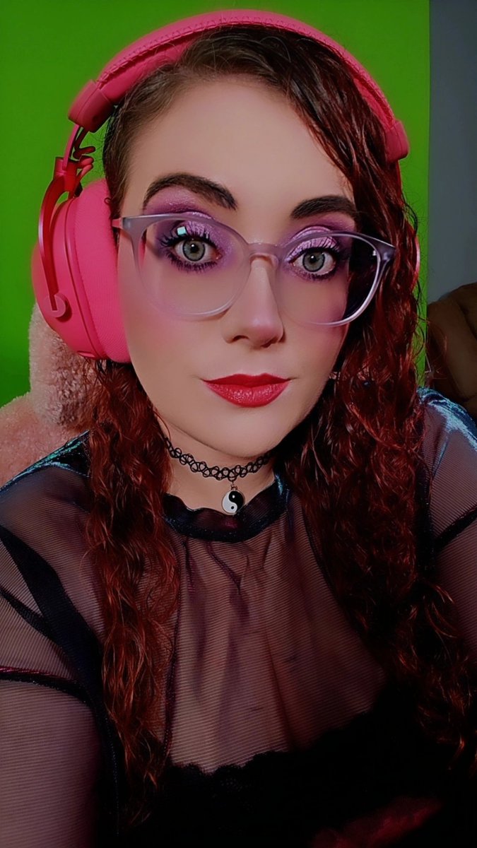 MissLunarmagick's tweet image. Choke slams, cheek claps, burning mortals and aggressive healing! 

Live Now Marvel Rivals💙🤍 

twitch.tv/misslunarmagick 

#TwitchStreamers