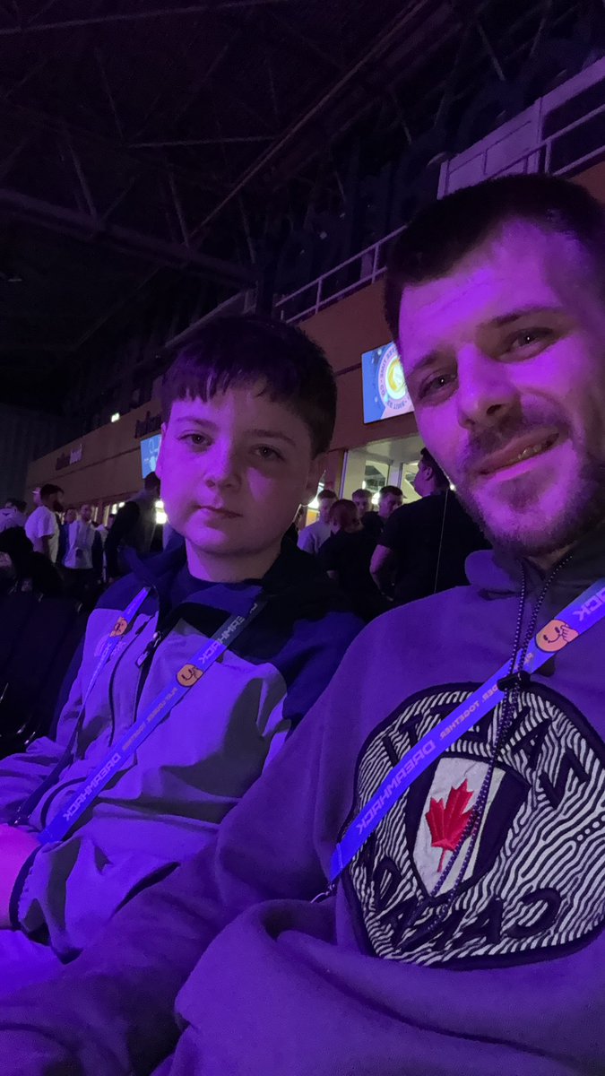 Bailey37x tweet media