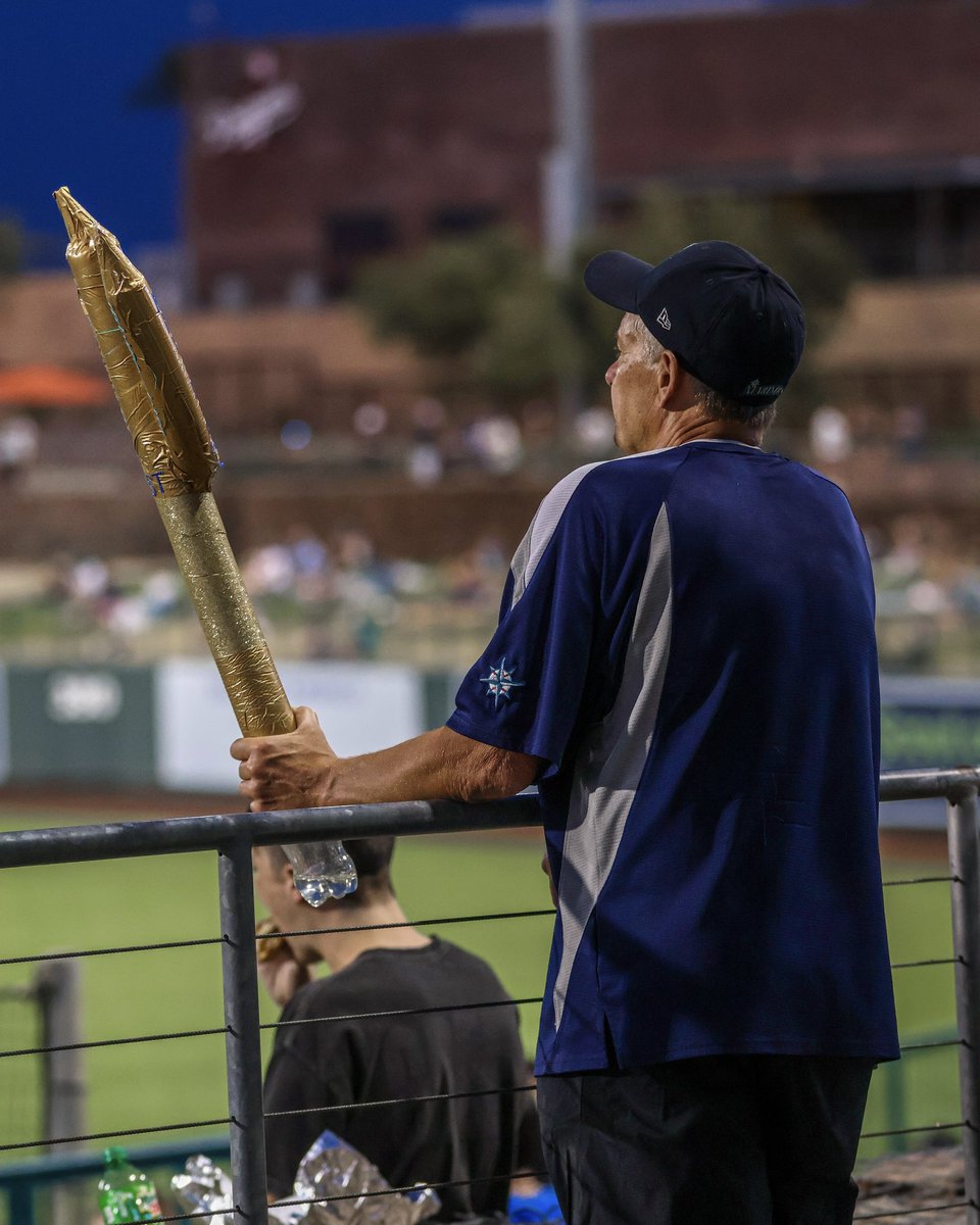 cactusleagueaz's tweet photo. Looking back on one last night at @camelbackranch. 🖤
#SpringTraining #CactusLeague https://t.co/tZOYqtgQTW