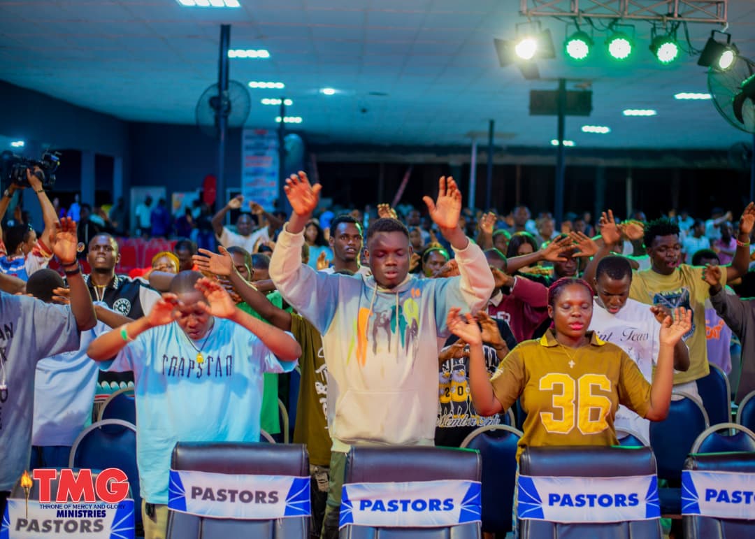 TMGministry15's tweet photo. I DESTROY EVERY POWER OF HATRED AND REJECTION RAISED AGAINST YOU IN THE MIGHTY NAME OF JESUS CHRIST!!!
#Tmgministries
#prophetomoghene 
#deliveranceministry 
#Activegrace
#Enthronement2026
#fridayservice https://t.co/gTRfhIW2xc