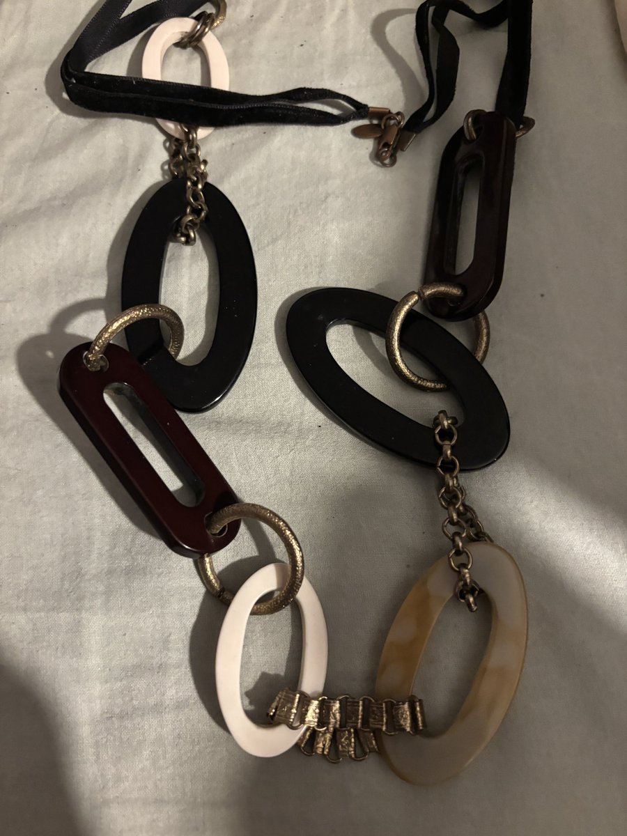 Rae 🧩 IS UN1QUE ✚ tweet media