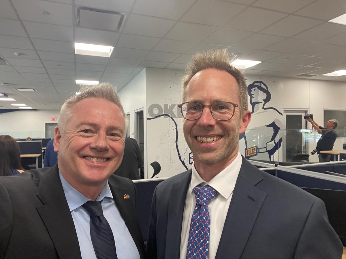 GermanyinUSA's tweet image. ✈️🇩🇪🇺🇸 Germany is investing in America's future! Lufthansa Technik just opened a new 25,000 sq. ft. facility in Tulsa, OK — bringing aviation jobs &amp;amp; innovation to the region. 67% of German firms in the US plan to grow investments by 2026. #Tulsa #Aviation