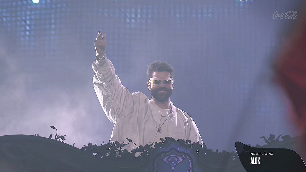 🍋BangGoTheBells 💋🧙🏻♀️✨ tweet media